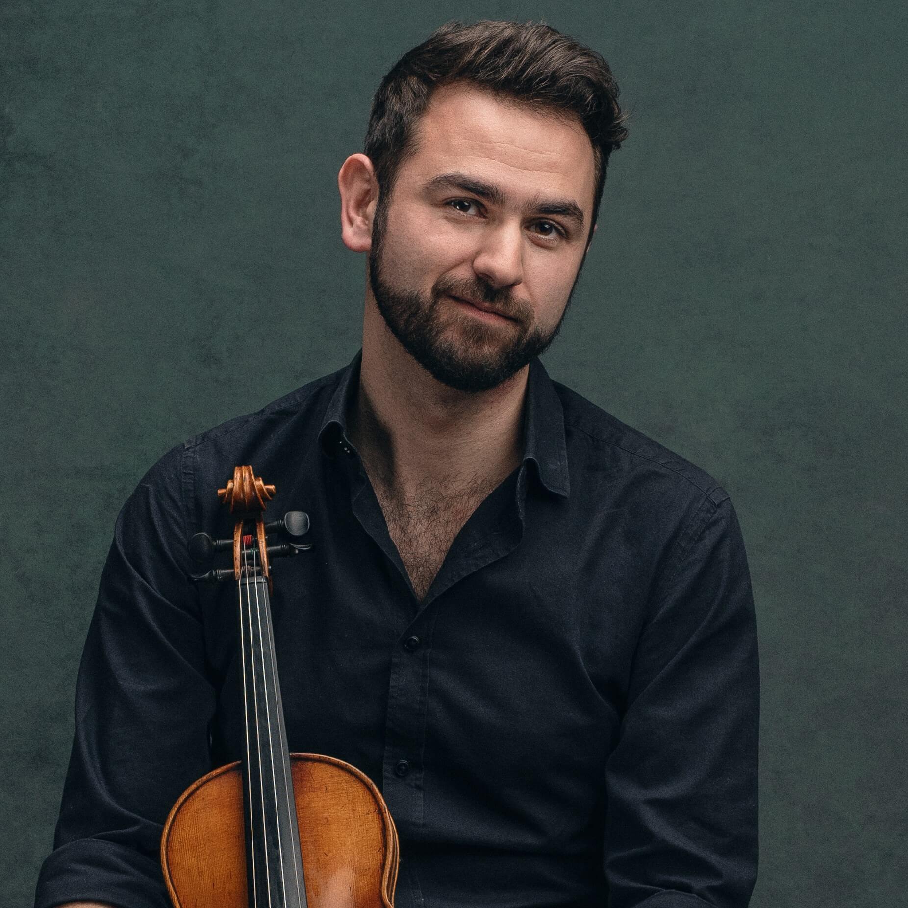 Michael Fabia<br><span class="player">Violin</span>